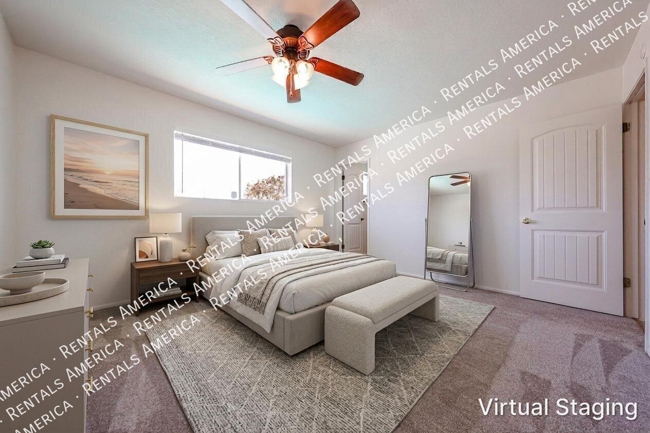 Spacious 4-Bedroom Home with Private Diving Pool in Mesa! property image