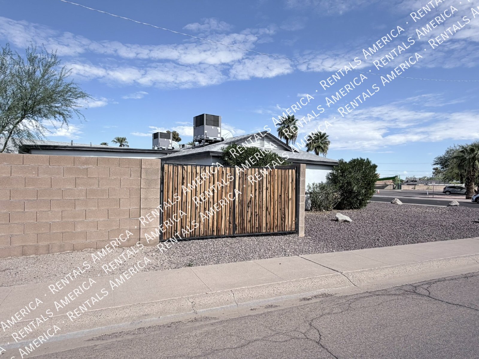 Spacious 2 Master Bedrooms- Scottsdale 4 bedroom 3 baths property image