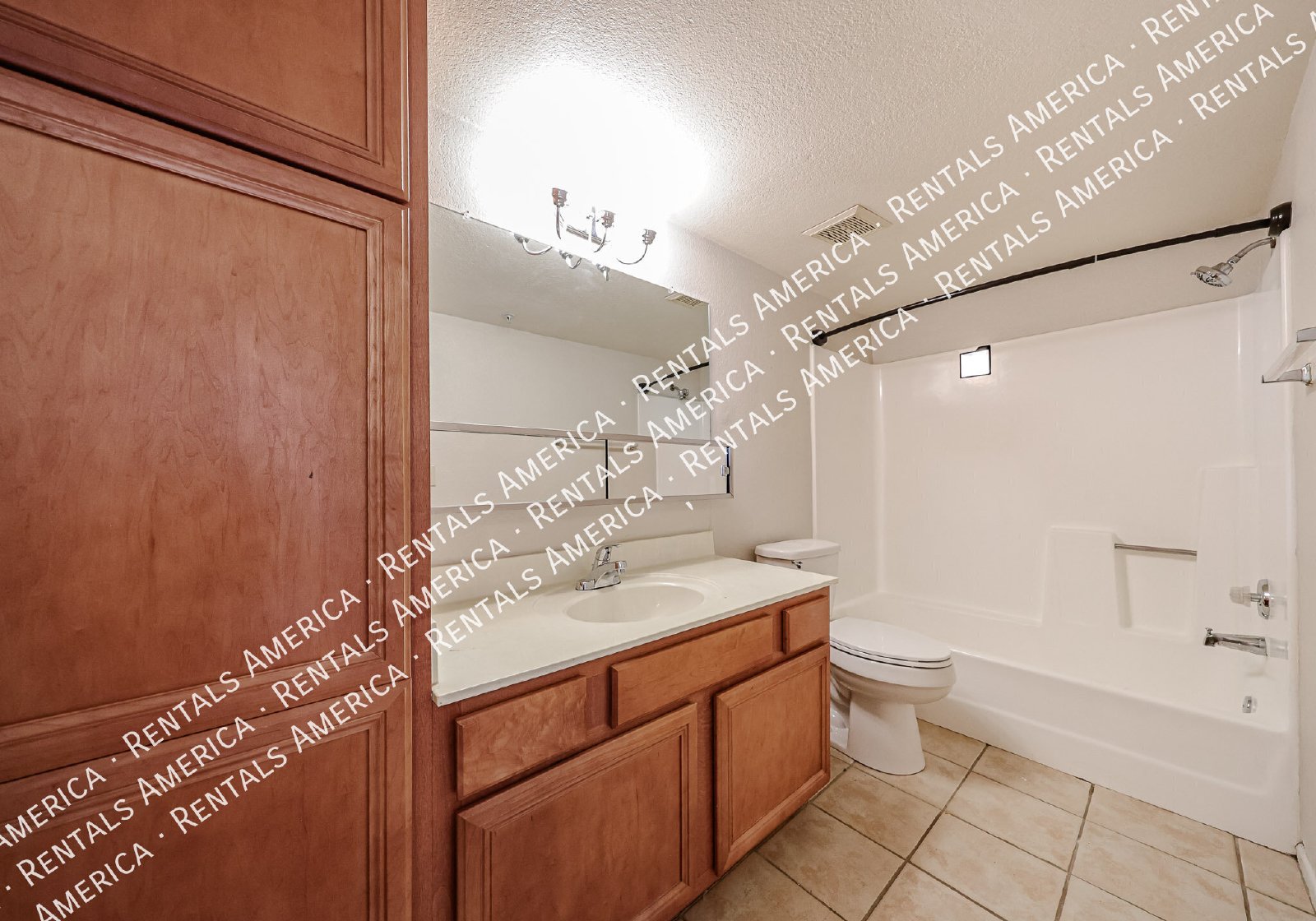 Scottsdale 1-Bedroom Condo, New Carpet & Great Location! property image