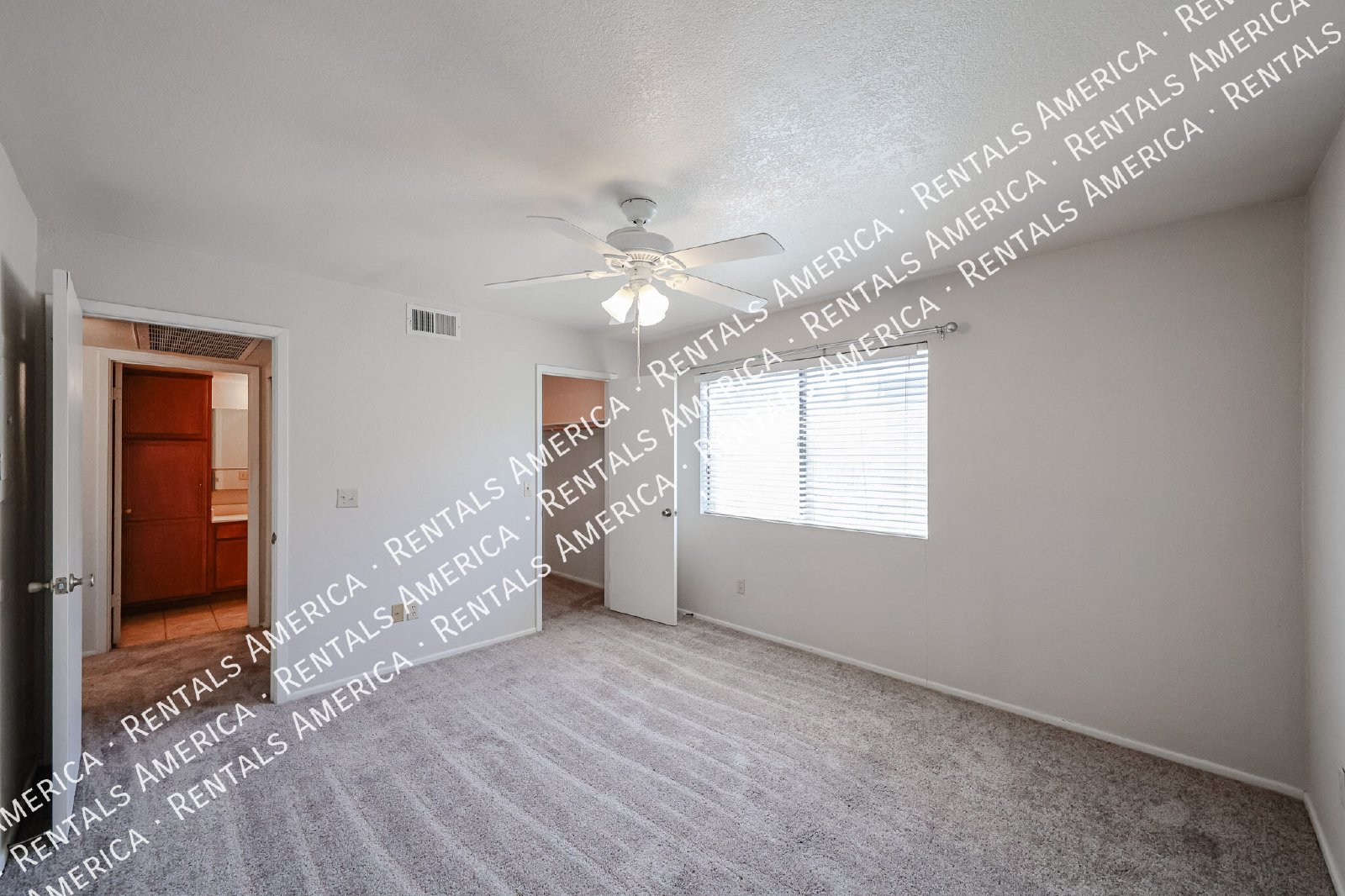 Scottsdale 1-Bedroom Condo, New Carpet & Great Location! property image