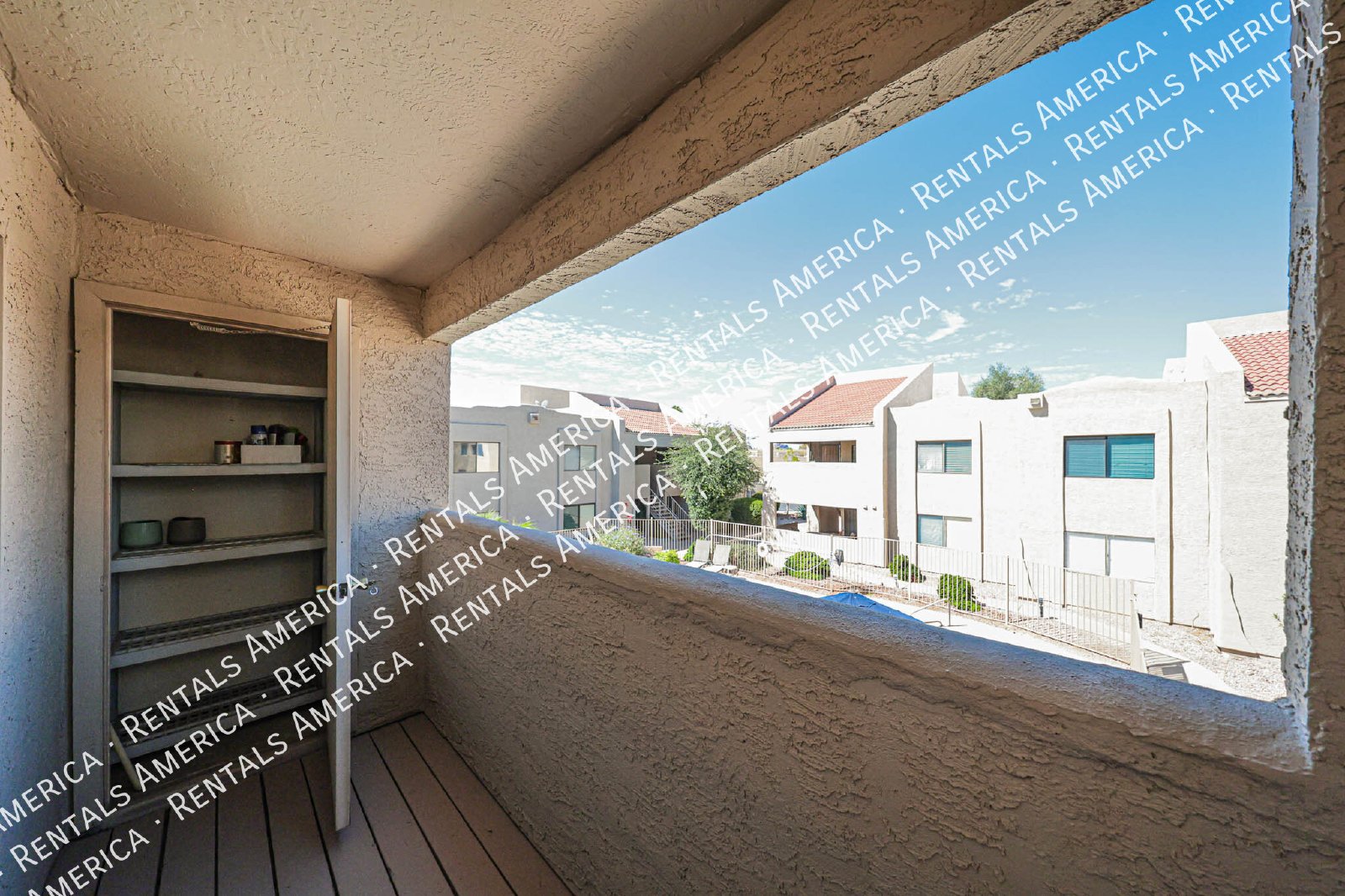 Scottsdale 1-Bedroom Condo, New Carpet & Great Location! property image