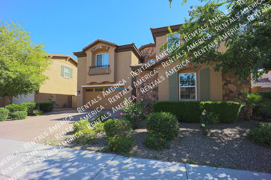 5 Bedroom  5.5 bath in Chandler property image