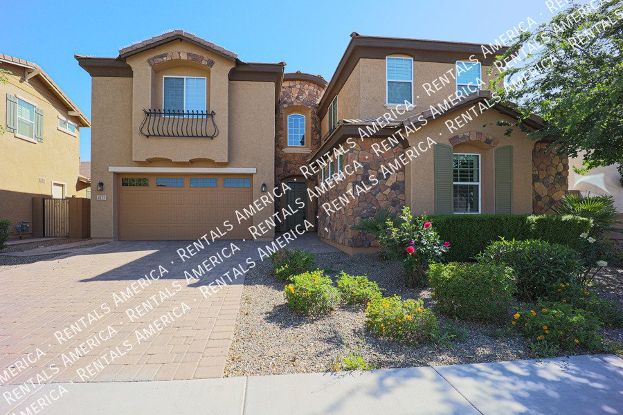 5 Bedroom  5.5 bath in Chandler property image