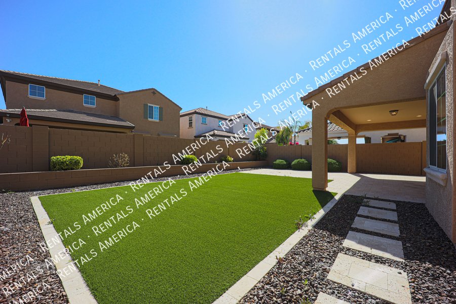 5 Bedroom  5.5 bath in Chandler property image