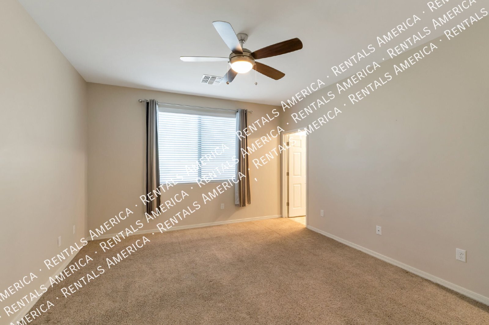 Beautiful, clean home in gated community, great NW location! property image