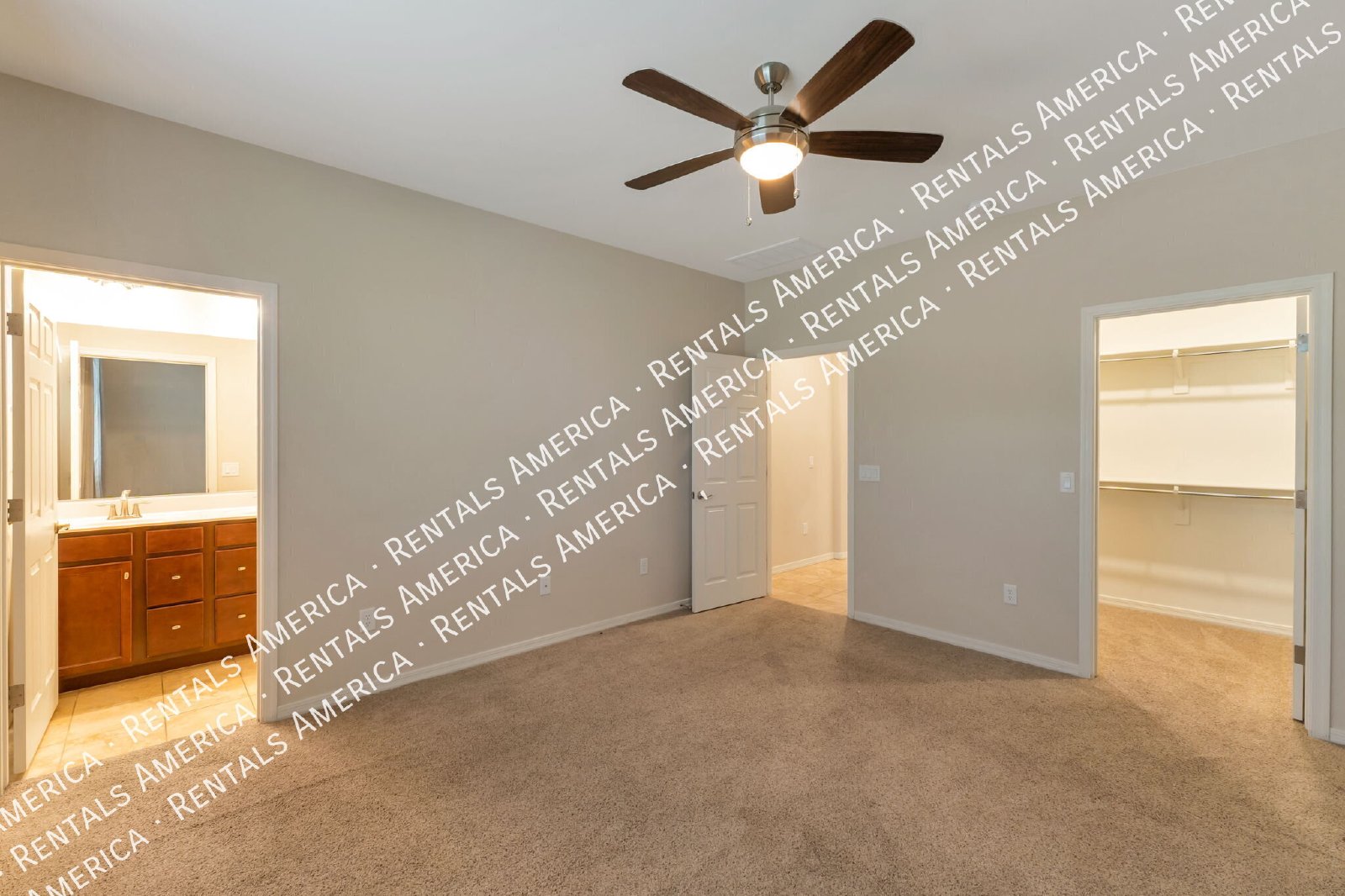 Beautiful, clean home in gated community, great NW location! property image