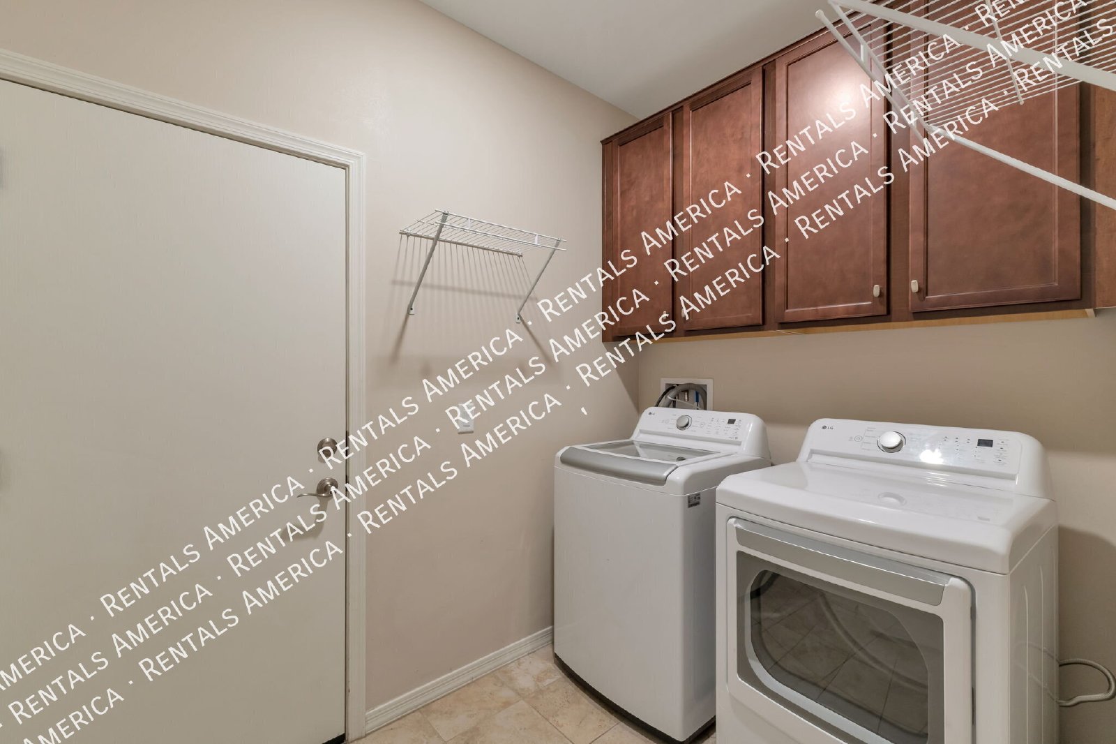 Beautiful, clean home in gated community, great NW location! property image