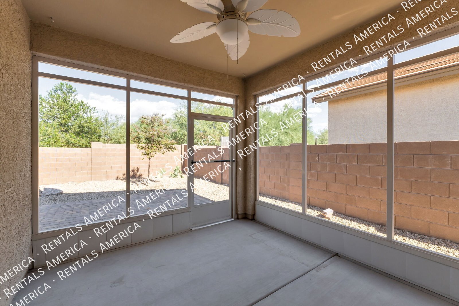 Beautiful, clean home in gated community, great NW location! property image