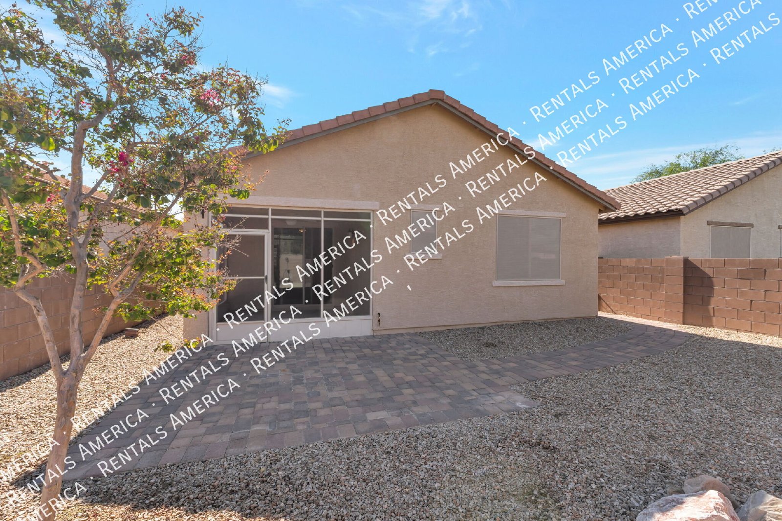 Beautiful, clean home in gated community, great NW location! property image