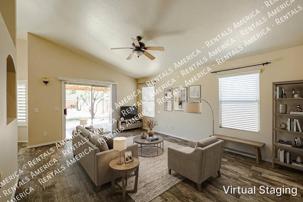 Beautiful 2 bedroom, 2 bath home w/Den No HOA!  in Peoria! property image
