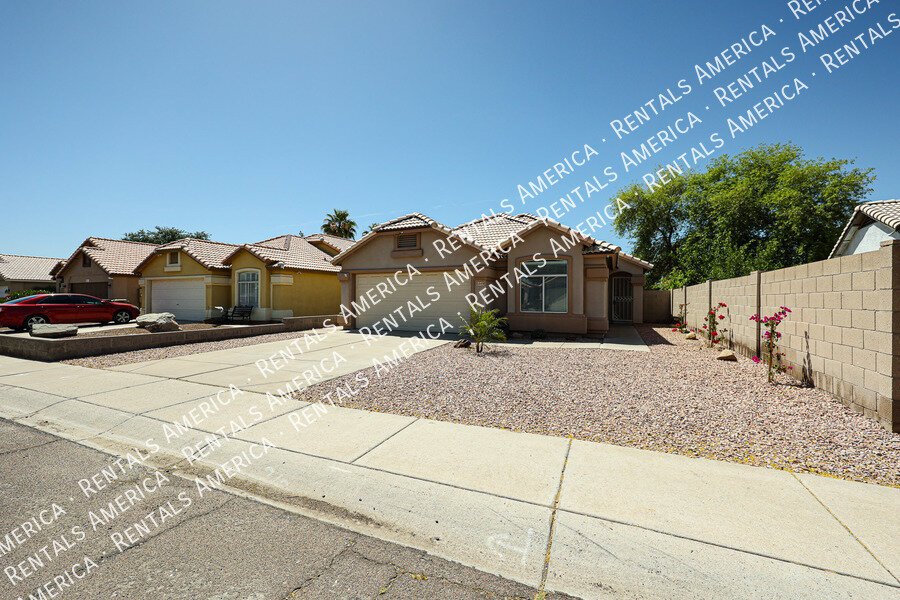Beautiful 2 bedroom, 2 bath home w/Den No HOA!  in Peoria! property image