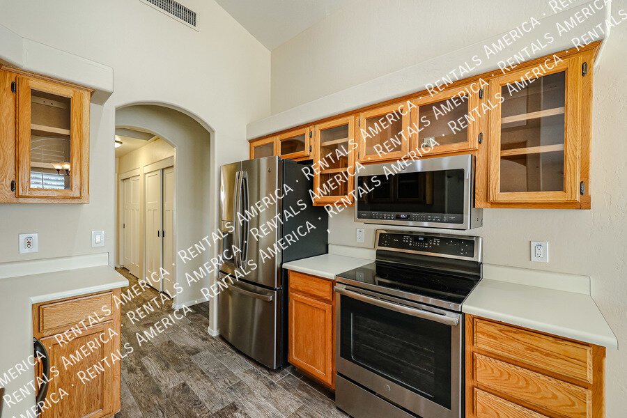 Beautiful 2 bedroom, 2 bath home w/Den No HOA!  in Peoria! property image