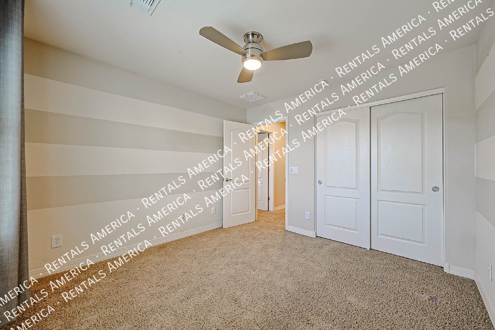 Beautiful 3bdrm home in Gated Community! property image