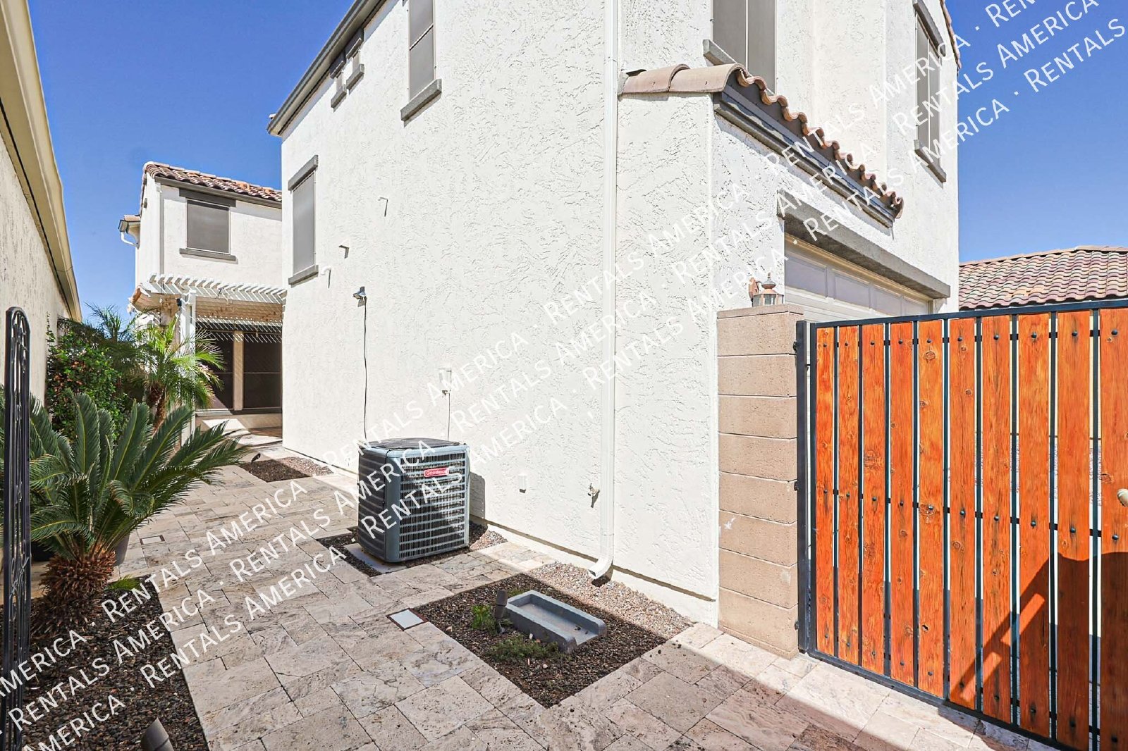 Beautiful 3bdrm home in Gated Community! property image