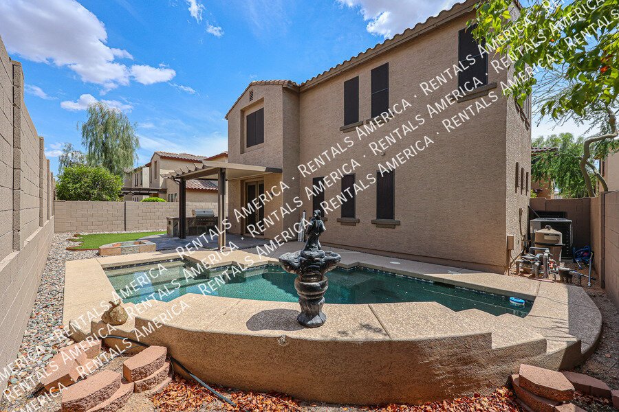 Make this beautiful North Phoenix home yours today! property image
