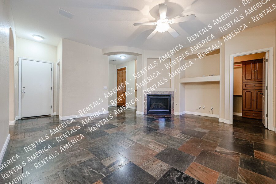 Make this beautiful North Phoenix home yours today! property image