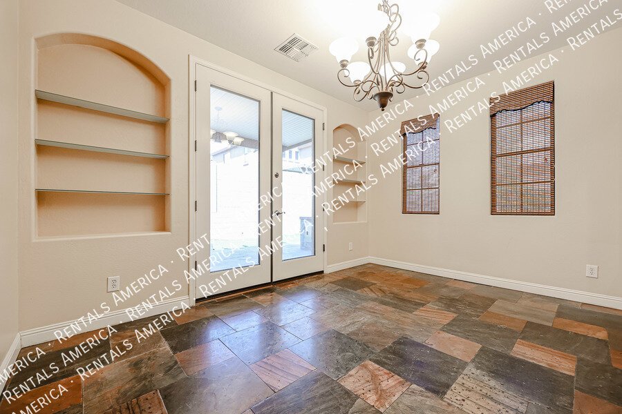 Make this beautiful North Phoenix home yours today! property image