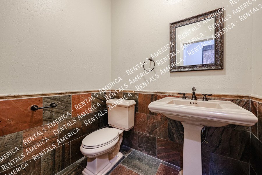 Make this beautiful North Phoenix home yours today! property image