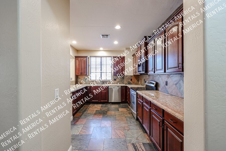 Make this beautiful North Phoenix home yours today! property image