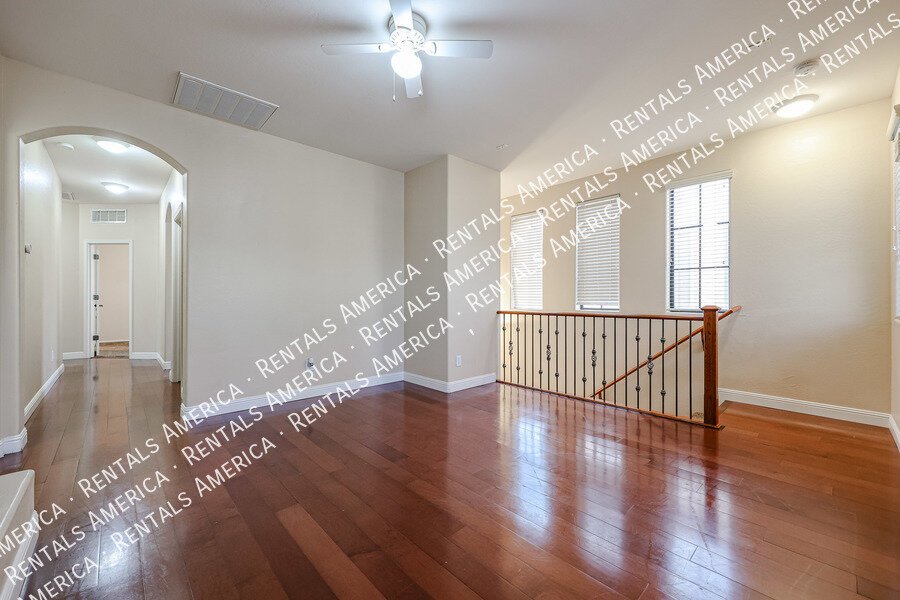 Make this beautiful North Phoenix home yours today! property image