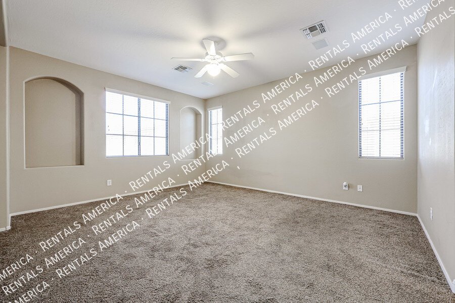 Make this beautiful North Phoenix home yours today! property image