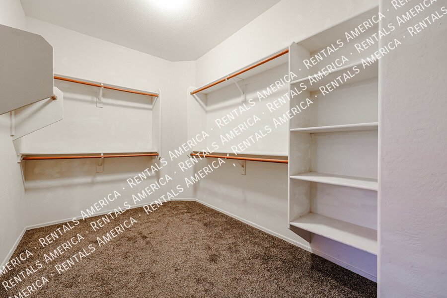 Make this beautiful North Phoenix home yours today! property image