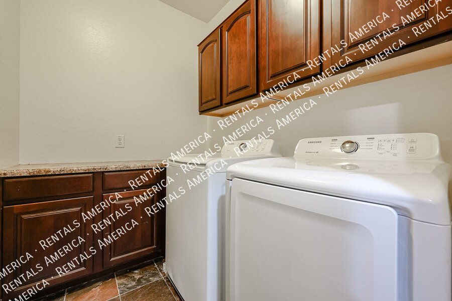 Make this beautiful North Phoenix home yours today! property image