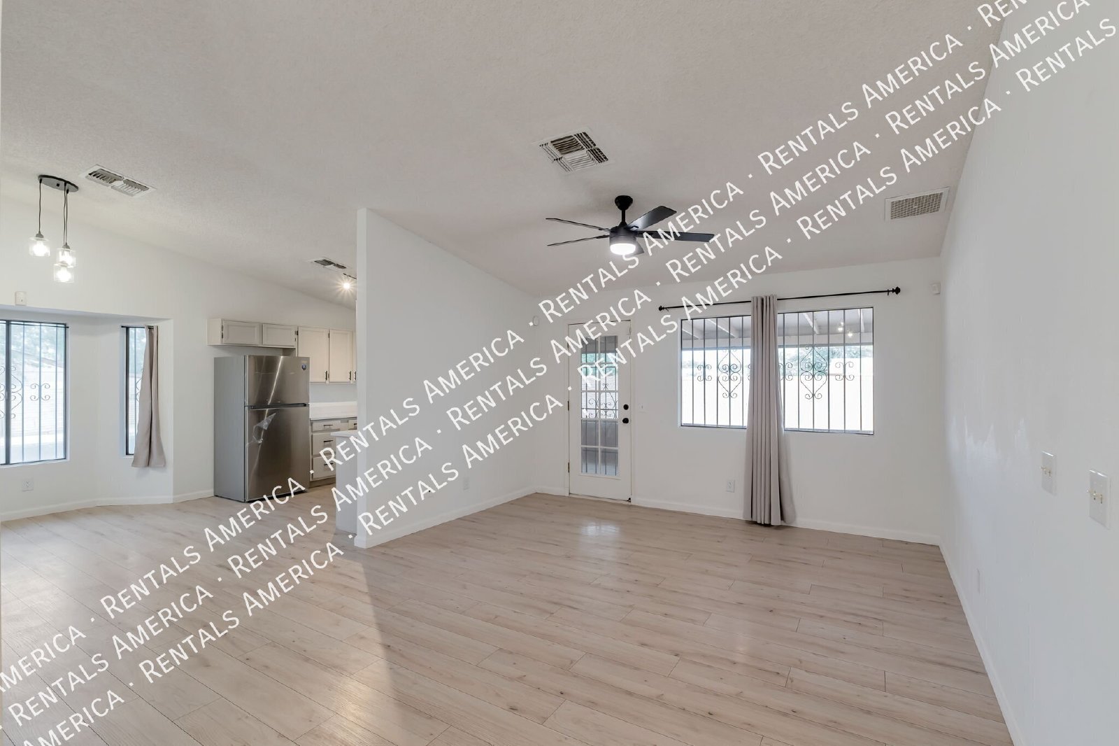 6121 S Birchwood Dr property image