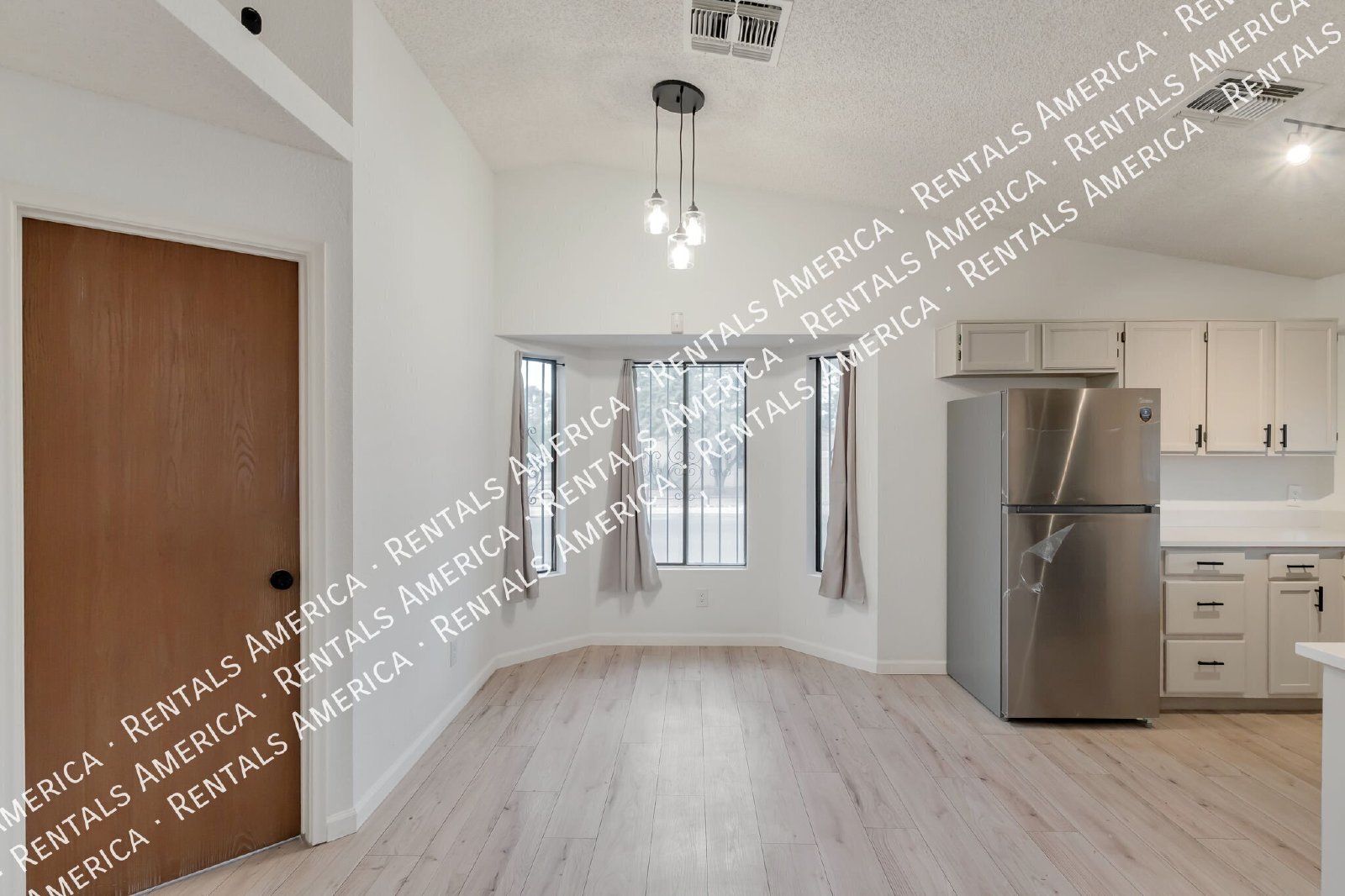6121 S Birchwood Dr property image
