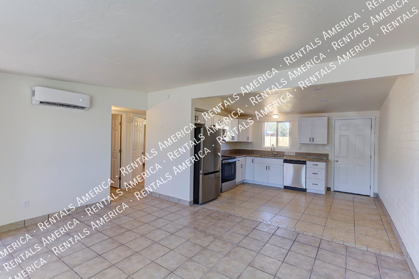 Charming 2 bed/1 bath with W/D hookups and Fenced Yard! property image