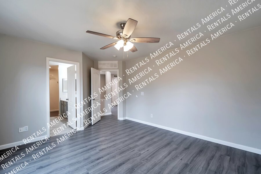 *Move in by November 1st and get Novembers rent Free!* property image