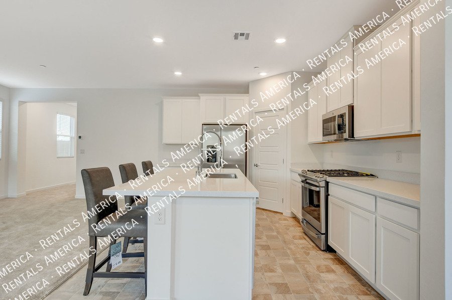 WELCOME HOME! Lake Las Vegas STUNNER! ! property image