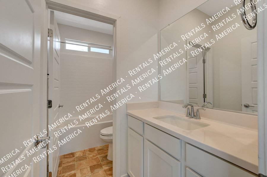 WELCOME HOME! Lake Las Vegas STUNNER! ! property image