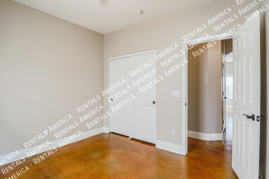 Incredibly Charming Home in Carefree Crossing property image