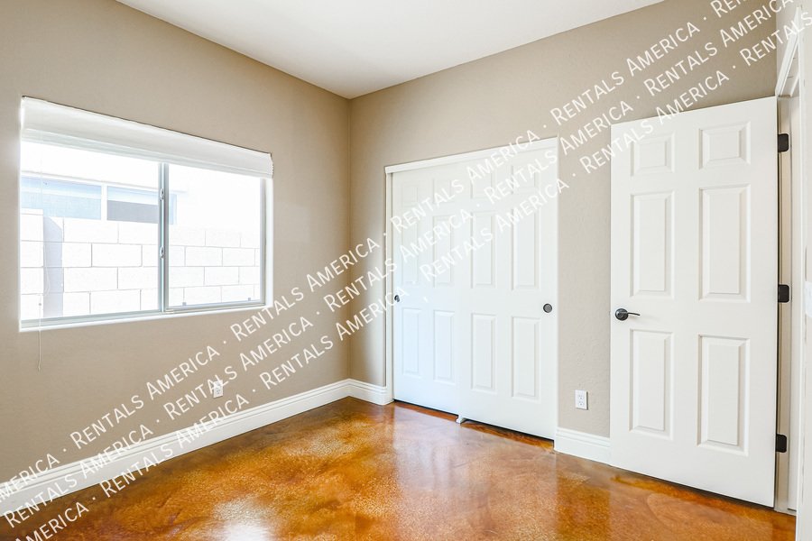 Incredibly Charming Home in Carefree Crossing property image