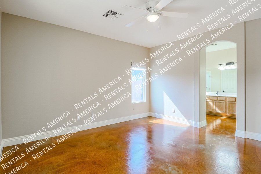 Incredibly Charming Home in Carefree Crossing property image