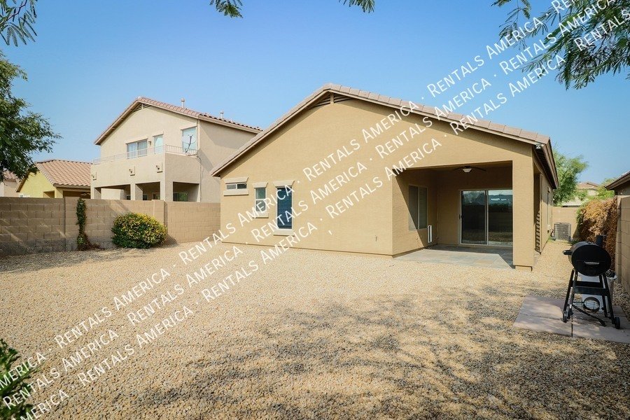 Incredibly Charming Home in Carefree Crossing property image