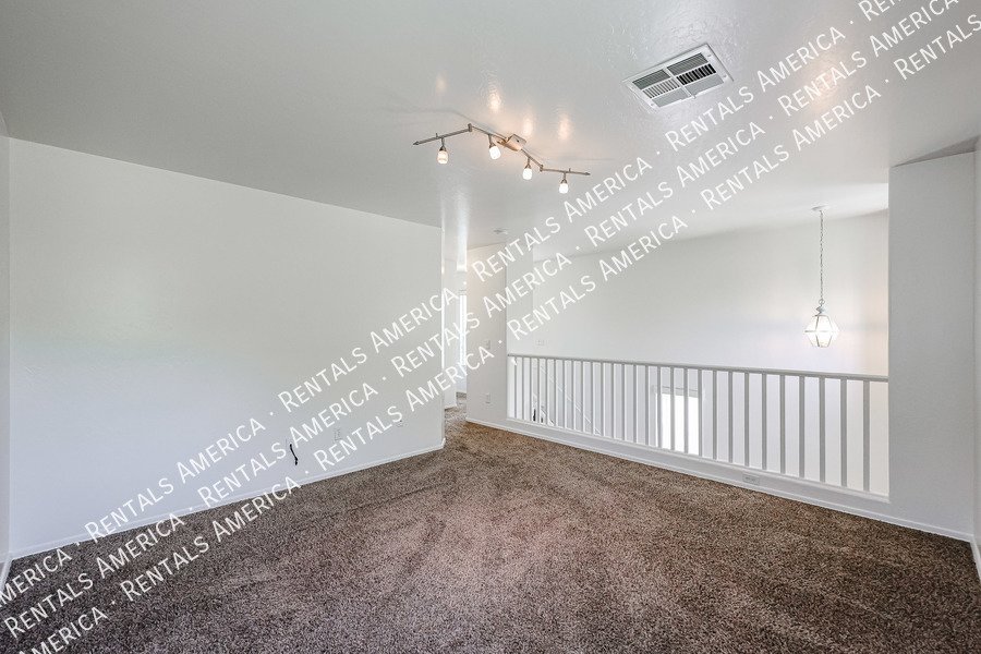 Spacious Home in The Gardens! property image