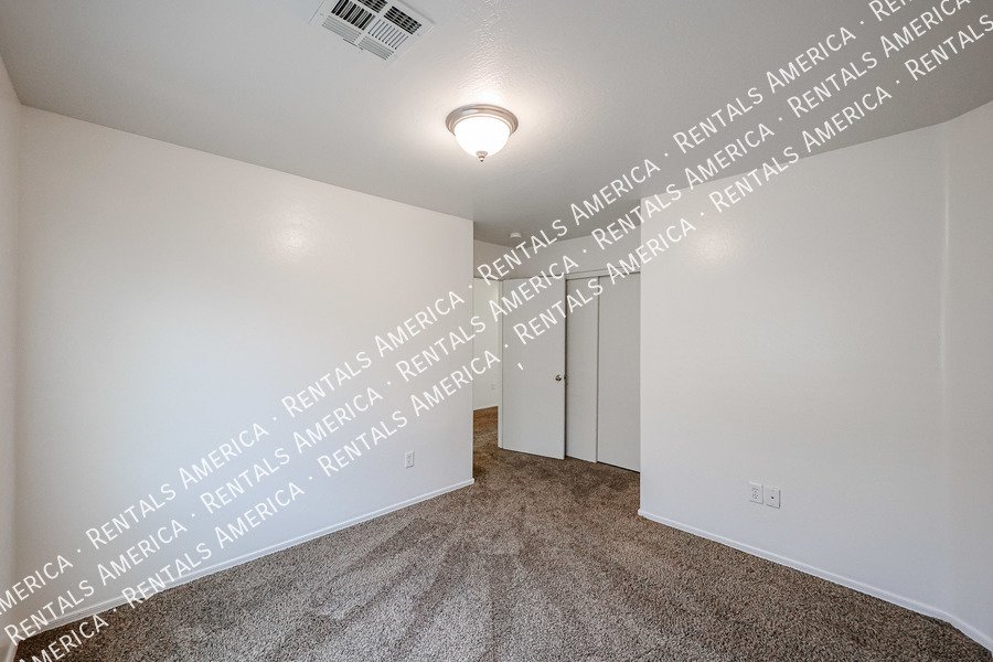 Spacious Home in The Gardens! property image